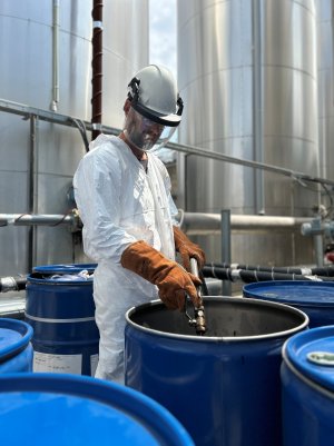 KAO Brings the Genba Principle to Fertilizer Production Site